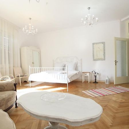 Apartamento White Opera By Nux Cluj-Napoca Exterior foto