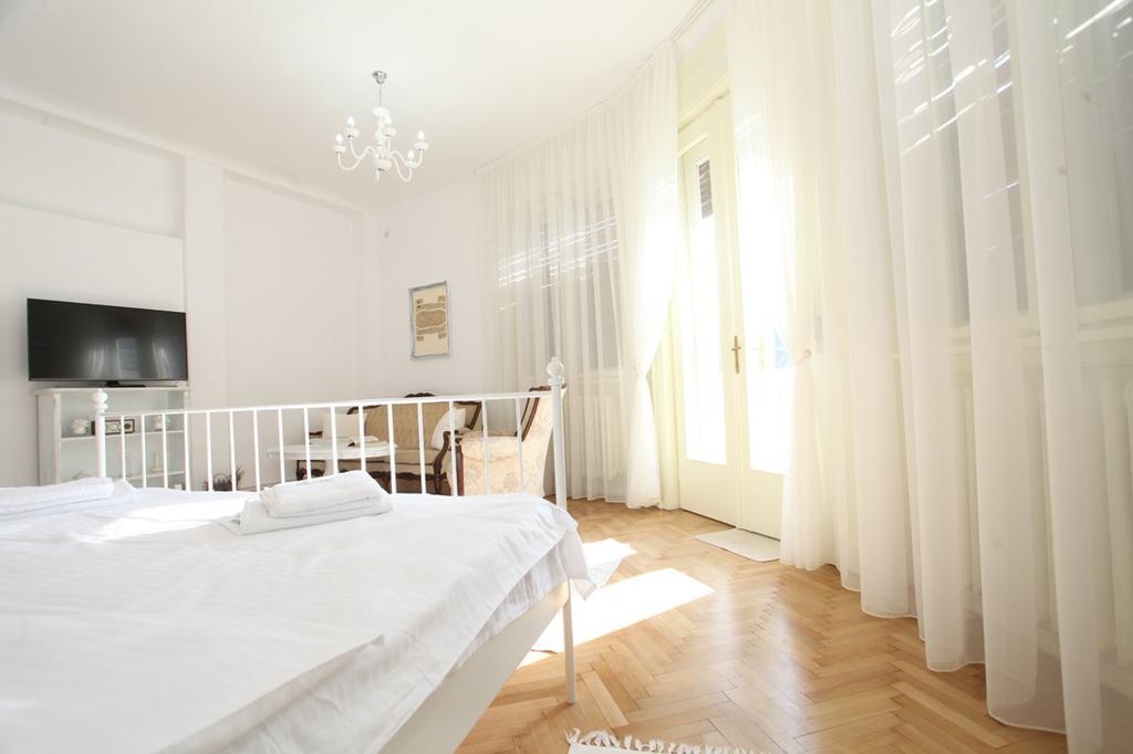 Apartamento White Opera By Nux Cluj-Napoca Exterior foto